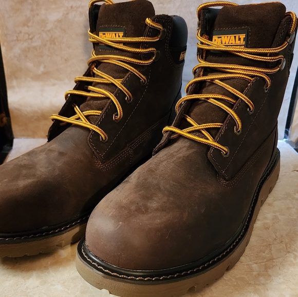 DeWalt Flex Safety Toe Size 11.5 NEW - Picture 1 of 8